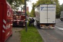 LKW blieb unter Bruecke haengen Koeln Ehrenfeld Innere Kanalstr Hornstr P431